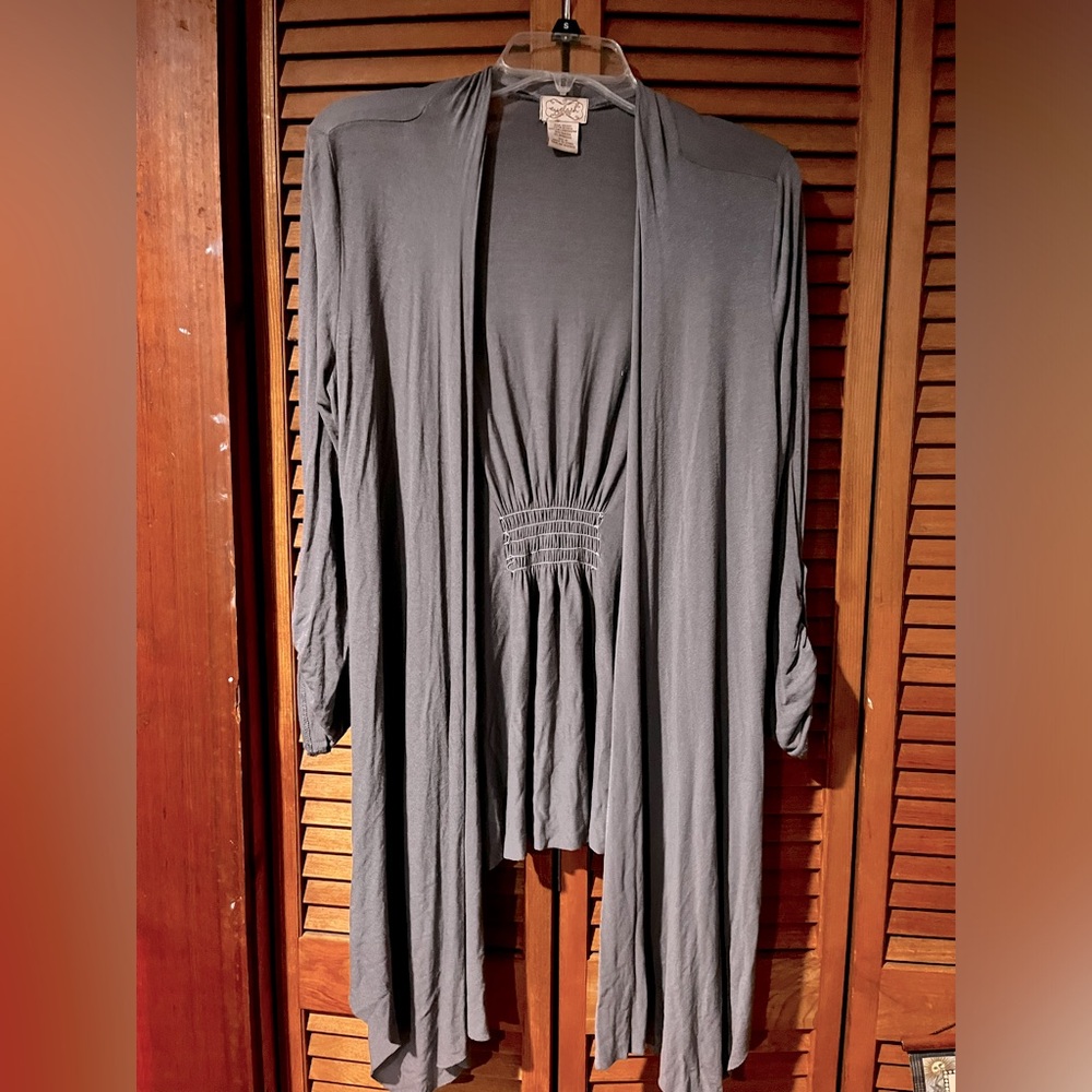 🟣 EYELASH COUTURE | M | Gray | Cardigan | Shawl | Ruffled Back